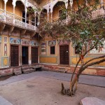 Barsana, dziedziniec Shri Kushal Bihari Ji Mandir