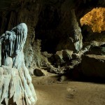 Mae U-su cave